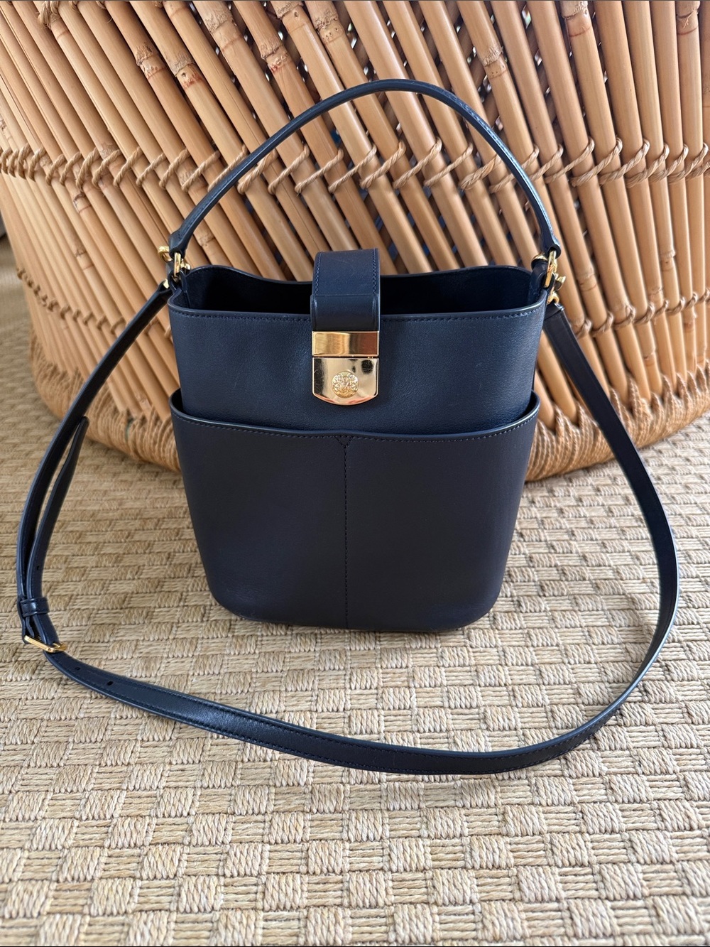 Veronica Beard Small Crest Bucket Crossbody Bag Navy Leather